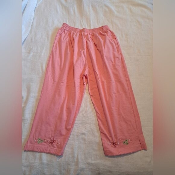 T C Fashion women's size Large lounge set, embroidered flowers, EUC - Picture 10 of 10